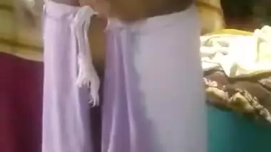 Telugu Bhabhi Changing Saree