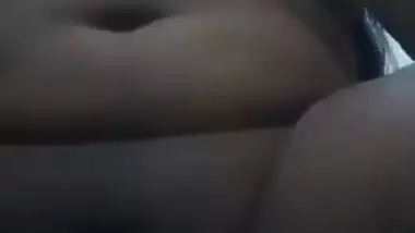 Horny Indian Bhabi Masturbating Mms Selfie