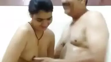 Desi hot wife bath after fucking with boss