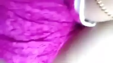 BBW DESI BHABHI RUBBING HER PUSSY