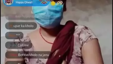 Desi village bhabi show her sexy pussy on tango