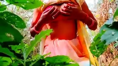 Indian Village Desi Women Injoy Outdoor Natural Boobs Hindi Audio