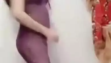 HOT DESI SELLER BABE SEXY DANCE