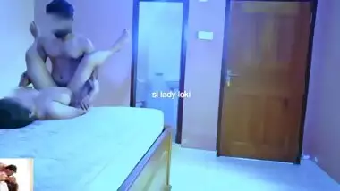 Indian aunty sex video of receiving parcel nakedly