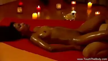 Yoni Massage Sensual Touch Explained And Express Love