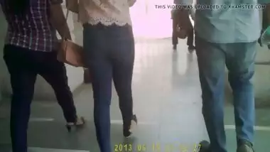 Indian Jeans Girl desi ass butt