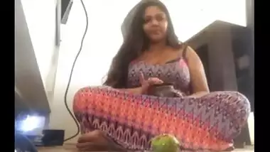 Indian porn video of busty girl’s nude fingering