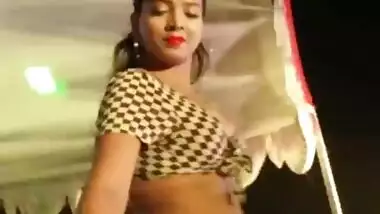 Bhojpuri Hot Satge Dance Mujhra dance