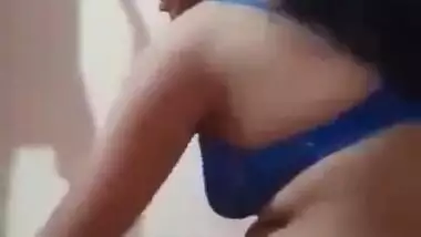 Village girl fucking hard