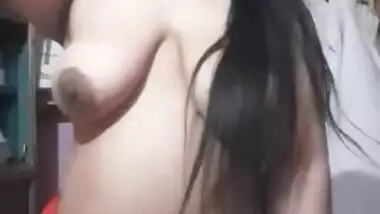 Bengali girl exposing big boobs topless viral show