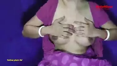 Indian sex mery papa ke dost ne choda perple saree me