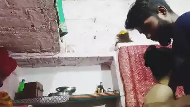 A UP bhabhi gets satisfied by her devar in a desi sex video