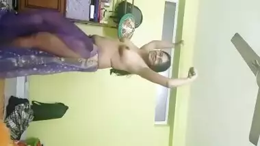 Dancing Topless After Stripping Saree With Desi Aunty