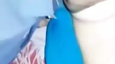 Today Exclusive- Cute Paki Girl Blowjob