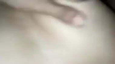 Sexy Lankan Girl Showing her Boobs and pussy part 3