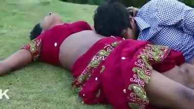 Indian Housewife Illegal Romance With Neighbor Boy