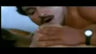 Mallu desi actress enjoying hot sex in Indian porn clip