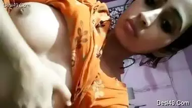 Exclusive- Sexy Pak Girl Play Her Boobs And Pussy