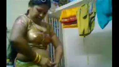 Tamil wife Get Full Nude In Home