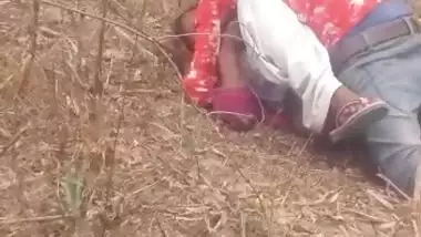 Dehati village fuck video caught redhanded