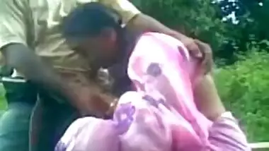 Orissa Bhabhi BJ In Park - Movies.