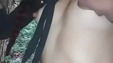 Desi cute girl fucking outdoor