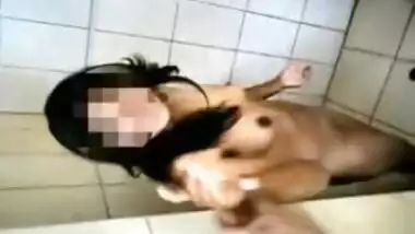 indian sexy wife caught in shower