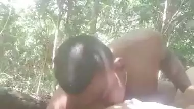 Poor Chennai couple fucks outdoors in the Tamil sex