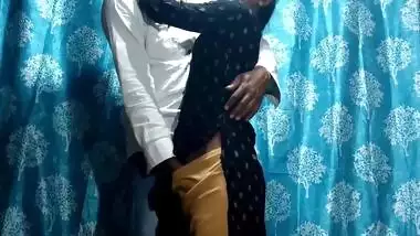 Jija Ji, My Husbands Cock Is Small, Put Your Fat Cock In My Pussy And Remove My Urine