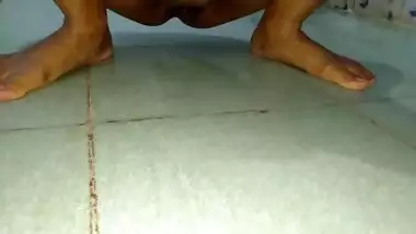 Desi Indian Bhabhi Indoor Bathroom Pissing Compilation