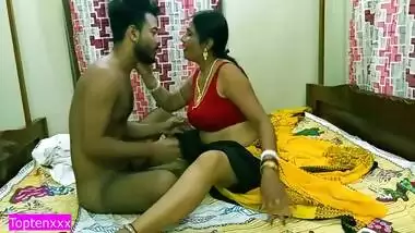 Desi Hot Sexy Stepmom Ka Teen Son Ne Chudai Pani Nikal Dia!