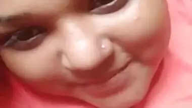 Beautiful desi bhabi video call with lover