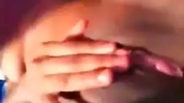 Mumbai Desi Girl Masturbating With Dildo Mms Scandal