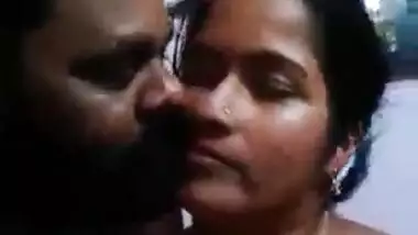 Bangla sex video of a breasty aunty with her hubbys ally