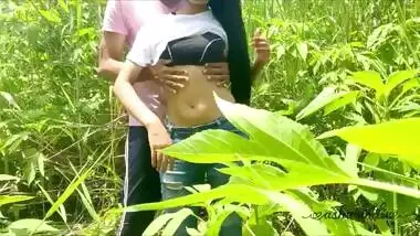 Sexy desi beb got huge Cumshot in the Woods