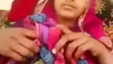 Indian village girl showing nude assets for cash