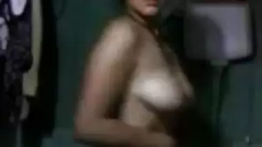 Indian girl shower show