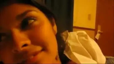 Desi college girl giving a nice blowjob