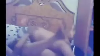 Desi porn videos of sexy figure muslim bhabhi fucked by neighbor