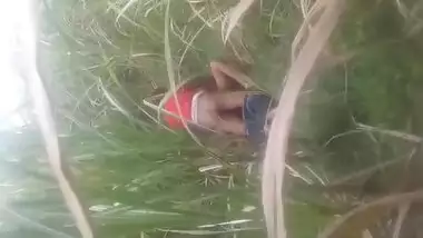 Bihari Outdoor Sex Mms Video Captured By A Voyeur