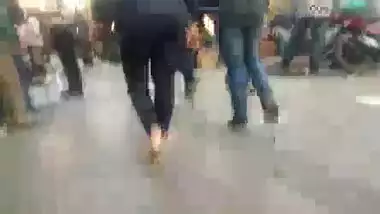 indian big ass walking in delhi