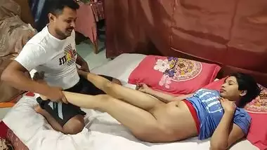 Winning Desi girl fucks her stepbrother after cunnilingus in MMS vid