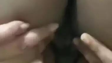 Horny Bhabhi Shows Her Boobs And Pussy