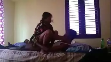 Tamil sex video of desi bhabhi Shanti with young devar | HD