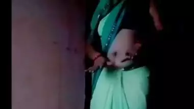 Hot housewife bhabhi priyanka sharma hot navel expose in saree
