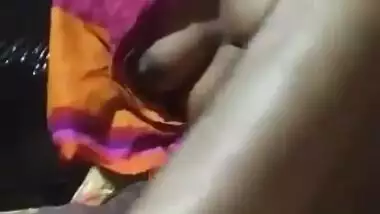 Fingering tight Desi pussy of village girl