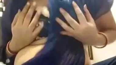 Sexy bhabhi Teaching Fans