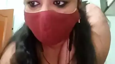 Bhabhi in blouse live cam nude on Telegram app