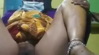 Desi Bhabhi Shows her Boobs and Ass