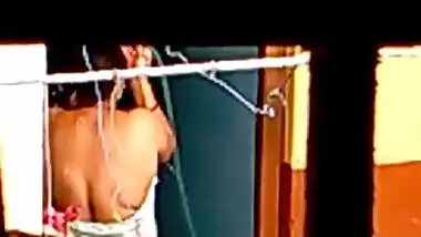 Desi Bhabhi bathing nude 2